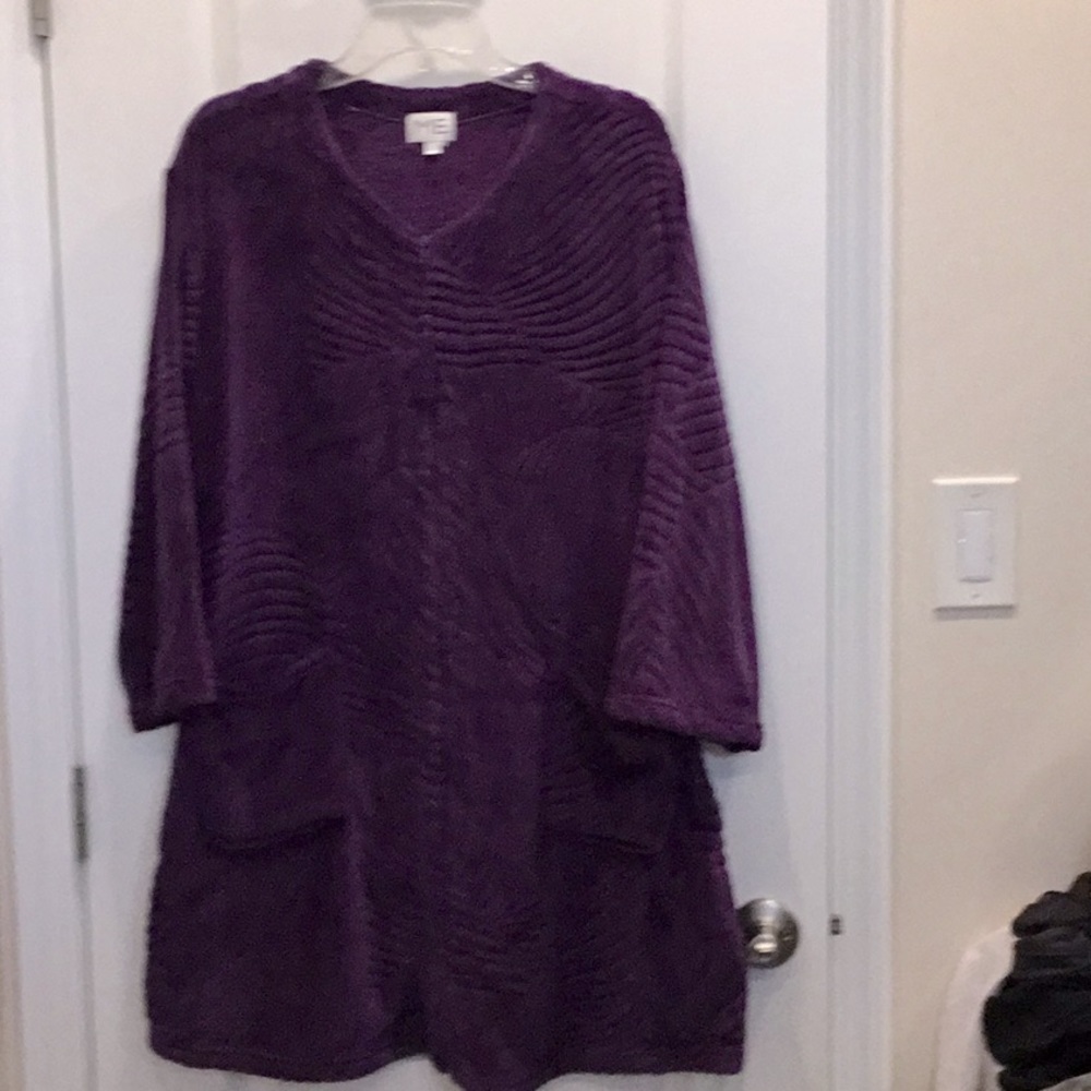 Comfy soft Purple Robe, size large by ME